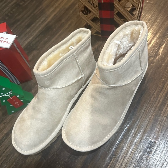 Arizona Jean Company Winter Booties Woman’s Size 8 - Picture 7 of 8